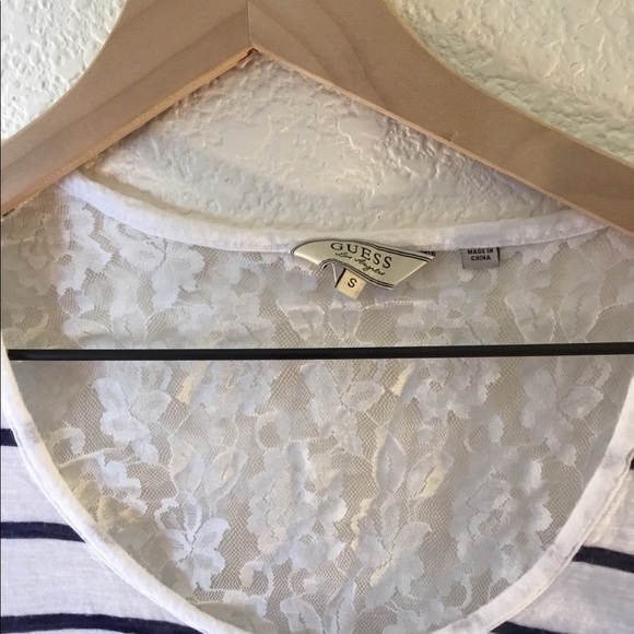 Guess navy & white striped crop top - Picture 2 of 5